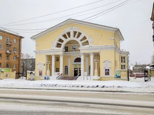 Dom Muzyki i Kino Komsomolets