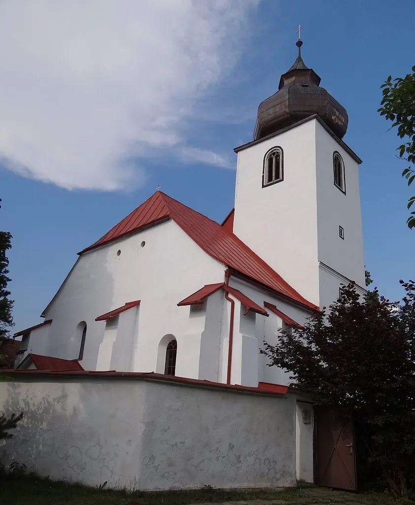 This media shows the protected monument with the number 508-348/0 CHMSK/508-348/0,CHMSK/508-348(other) in the Slovak Republic.