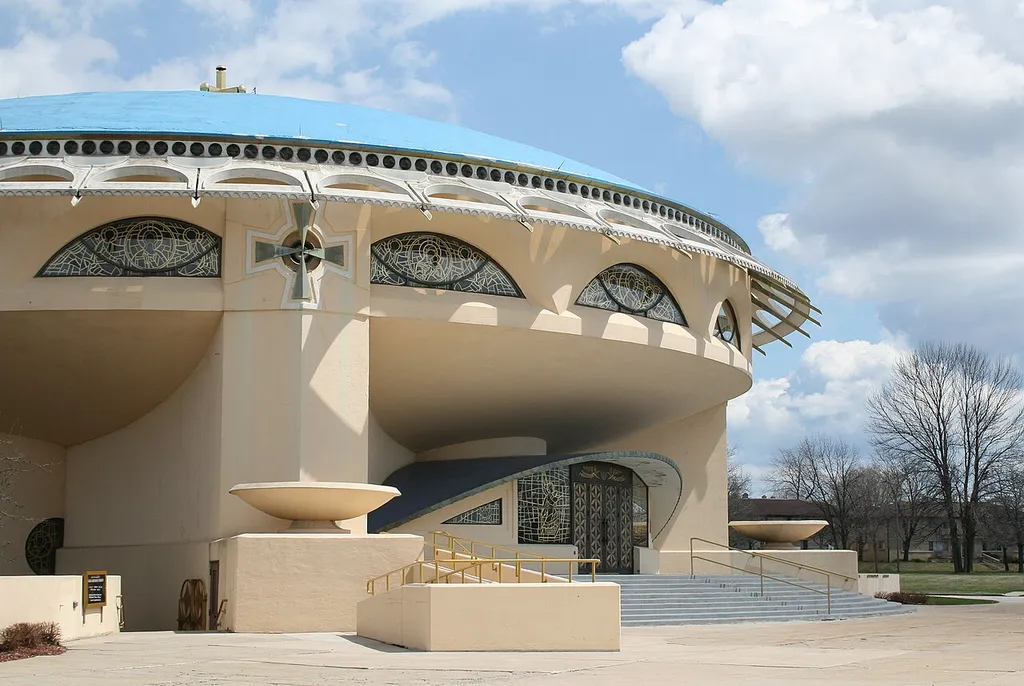 The Annunciation Greek Orthodox Church in Wauwatosa. Designed by Frank Lloyd Wright. Taken and uploaded on April 22, 2009. Attribute to Kevin S. Hansen.
