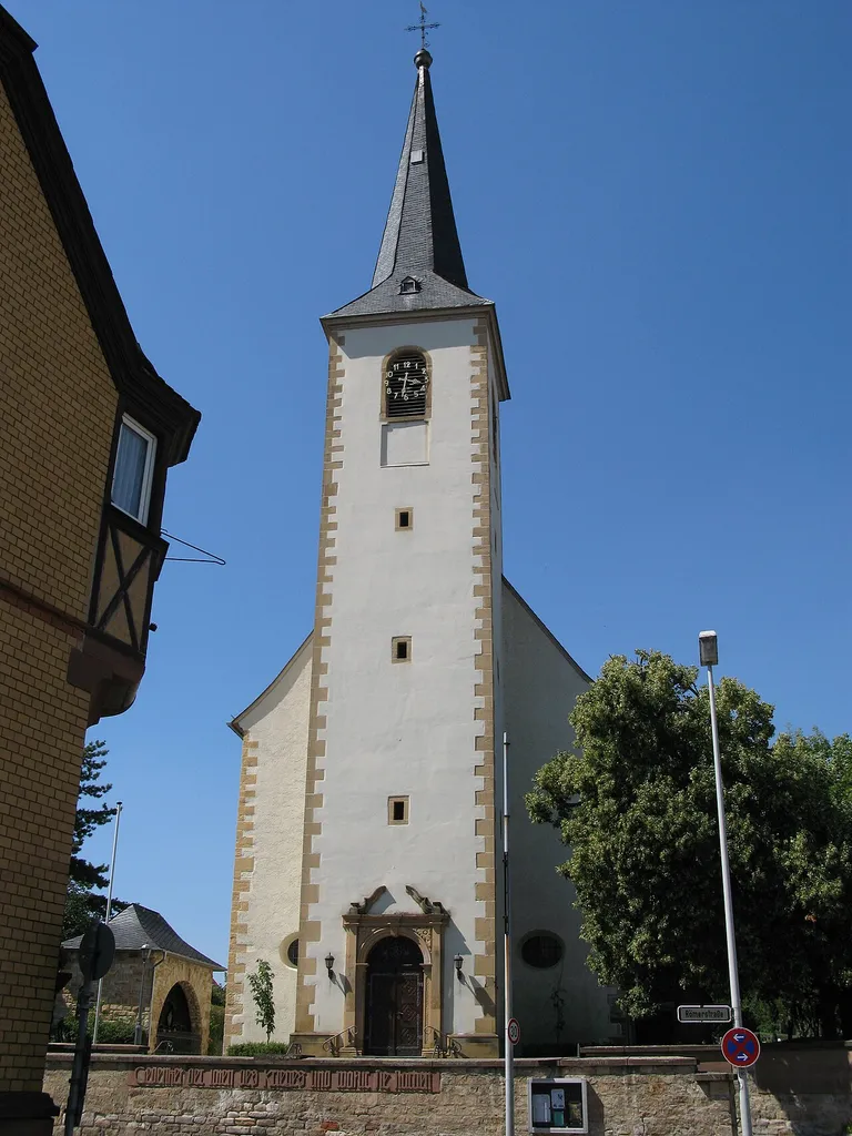 Kirche St. Laurentius in Mainz-Ebersheim