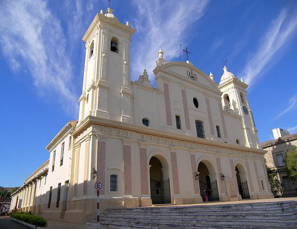 Edificio sede de la catedral metropolitana de Asunción del Paraguay