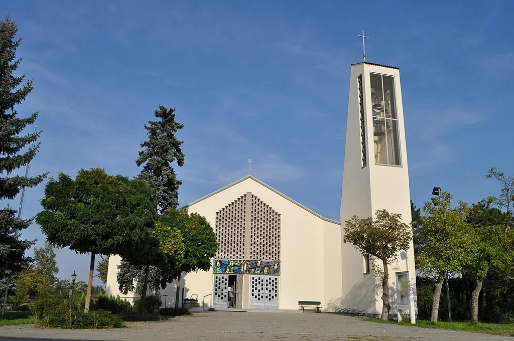 Kath. Pfarrkirche Unbefleckte Empfängnis in Felixdorf, Niederösterreich.