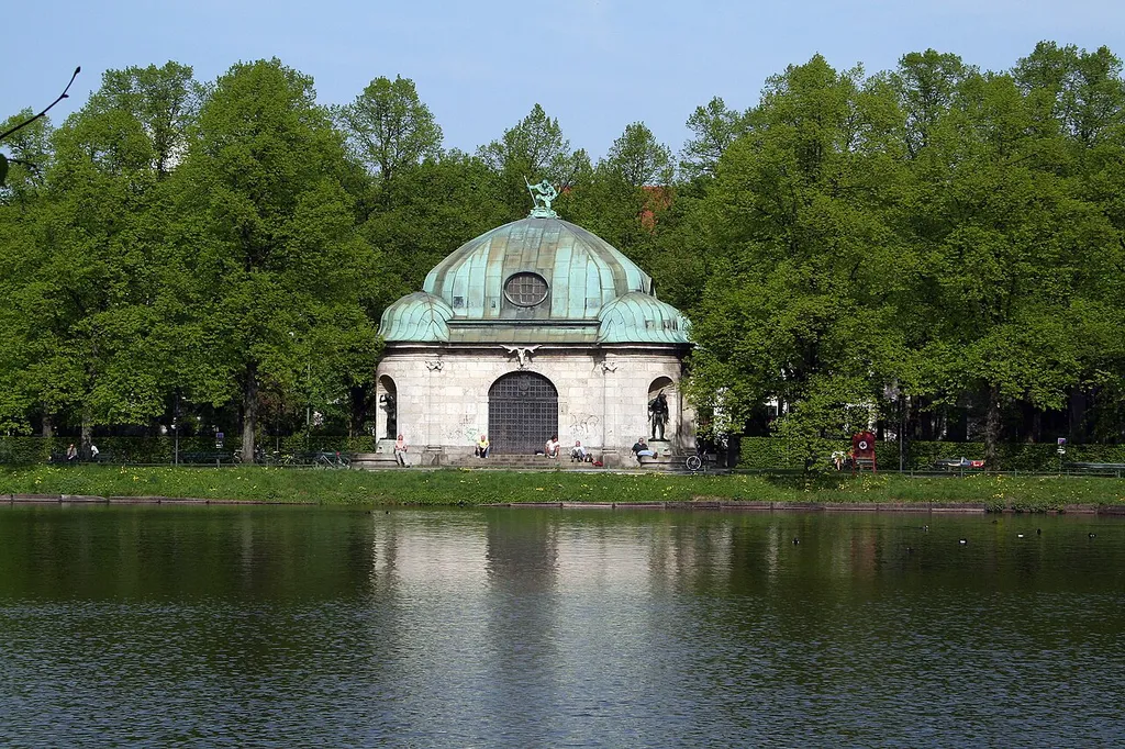 Hubertusbrunnen, Munich