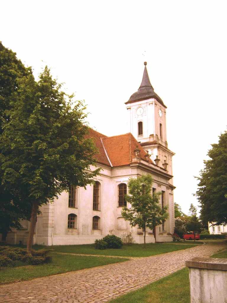 Kirche in Tucheim Bild aufgenommen am 23.5.2006 von Olaf Meister farblich verbessert von Picman