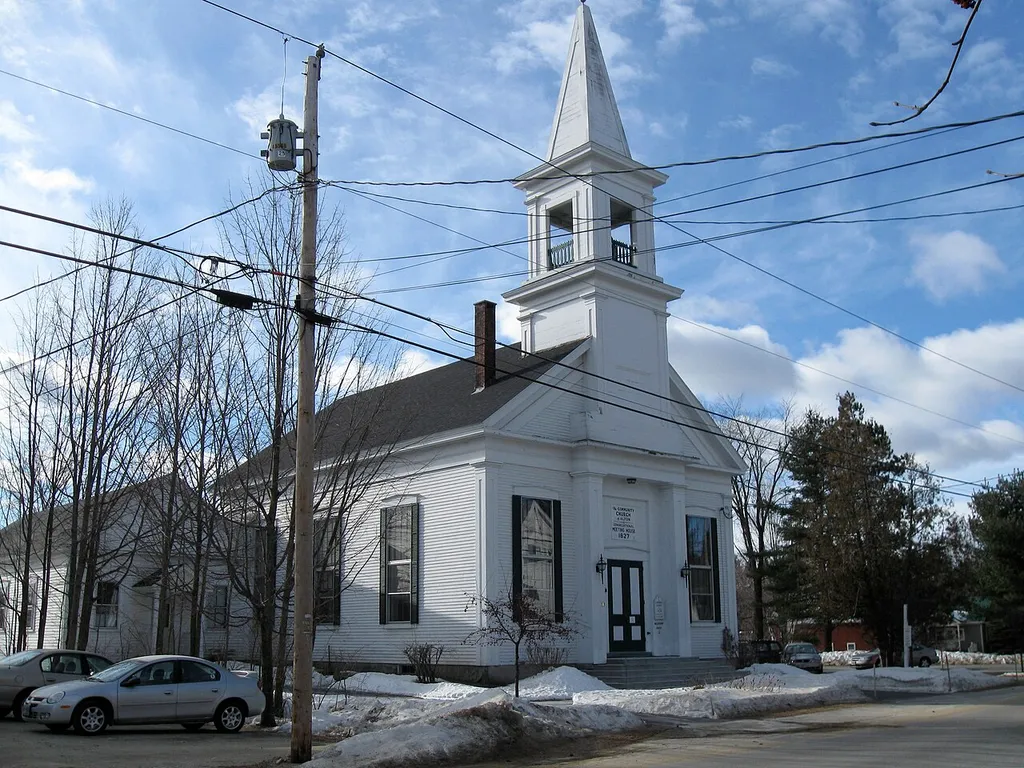 First Congregational Church (Alton, New Hampshire). Photo by Ken Gallager, February 15, 2010.
