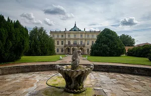 Ploskovice Castle