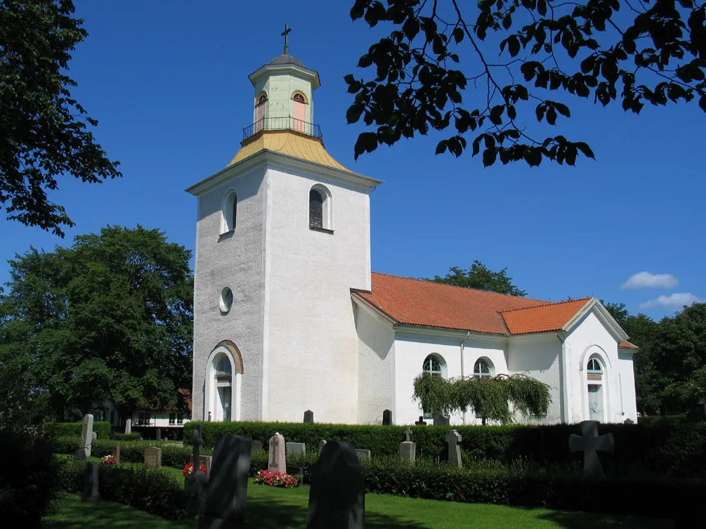 Södra Möckleby Church. In 1850-1851, Peter Isberg built the new church in Södra Möckleby after drawings by Johan Fredrik Åbom. The medieval church tower was preserved and provided with a lantern. On September 28, 1851, the church was opened.