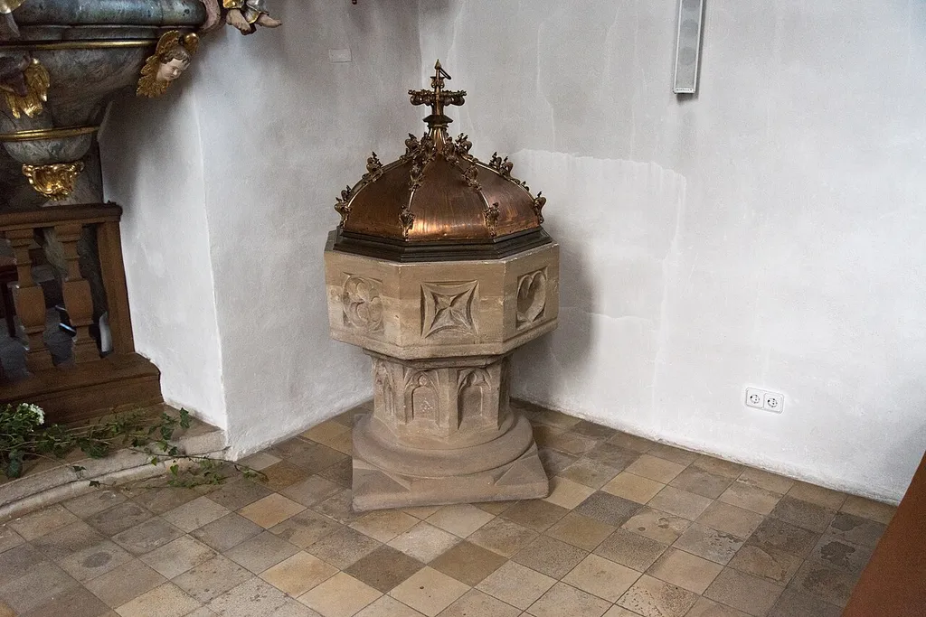 Effeltrich, Kirchenburg, Kircheninnenraum