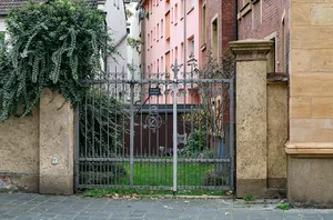 Gartentor Olgastraße 1 in Nürnberg