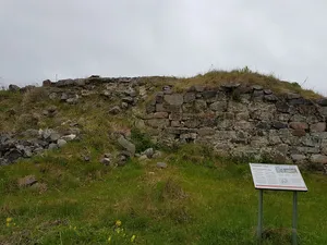 Skällvik castle ruin