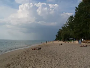 Phra Ae Beach