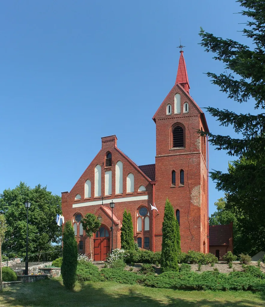 Church in Leśniewo.