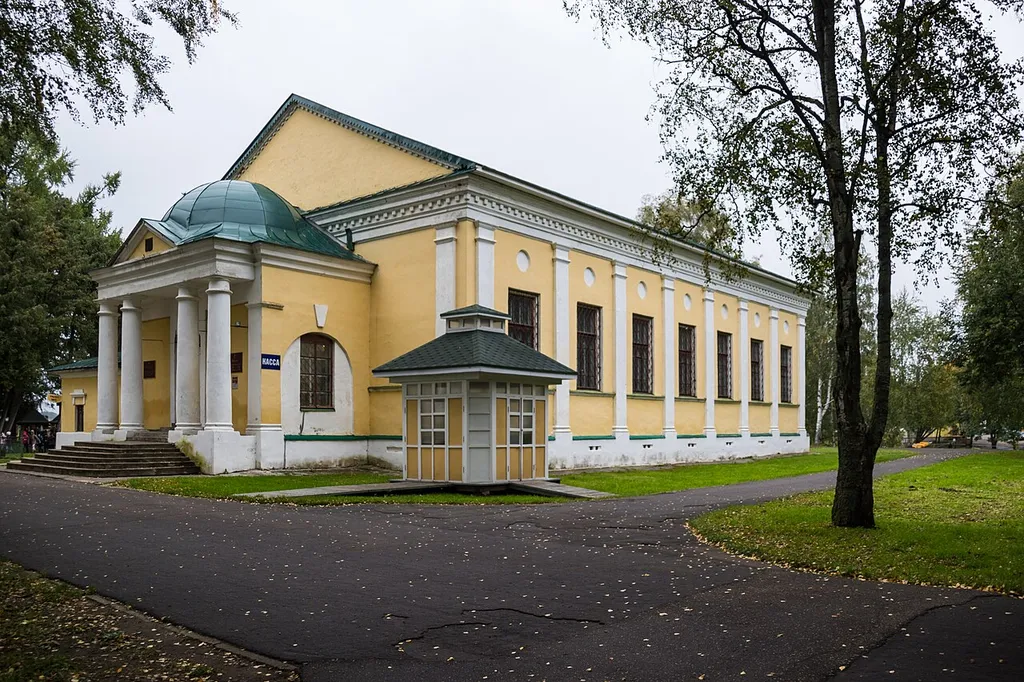 Богоявленский собор: улица Кремль, Углич, Ярославская область
