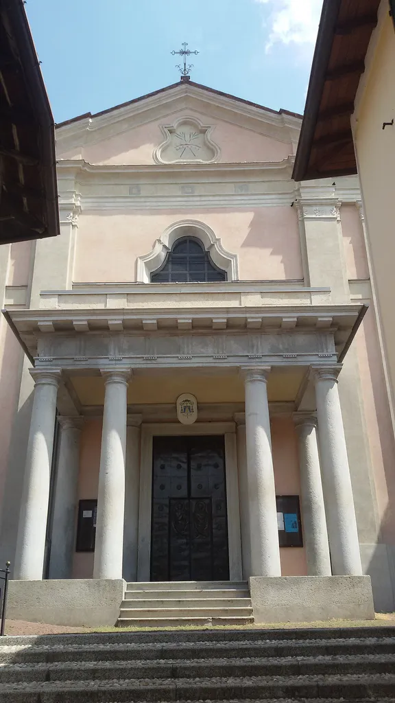 Facciata principale Chiesa parrocchiale Santi Gervasio e Protasio Vercurago
