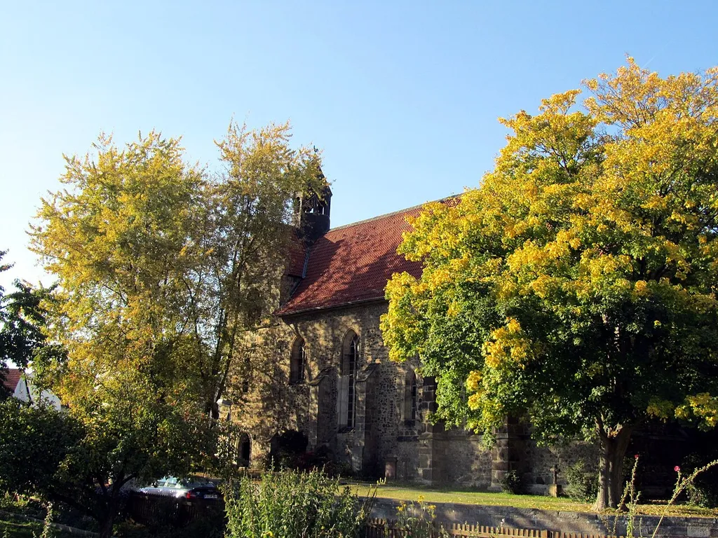 Kassel-Nordshausen: church in Autumn