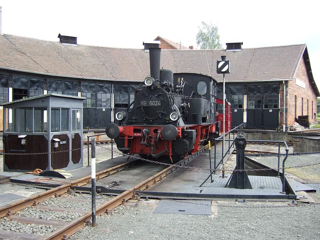 DDM 89 6024 auf der Drehscheibe