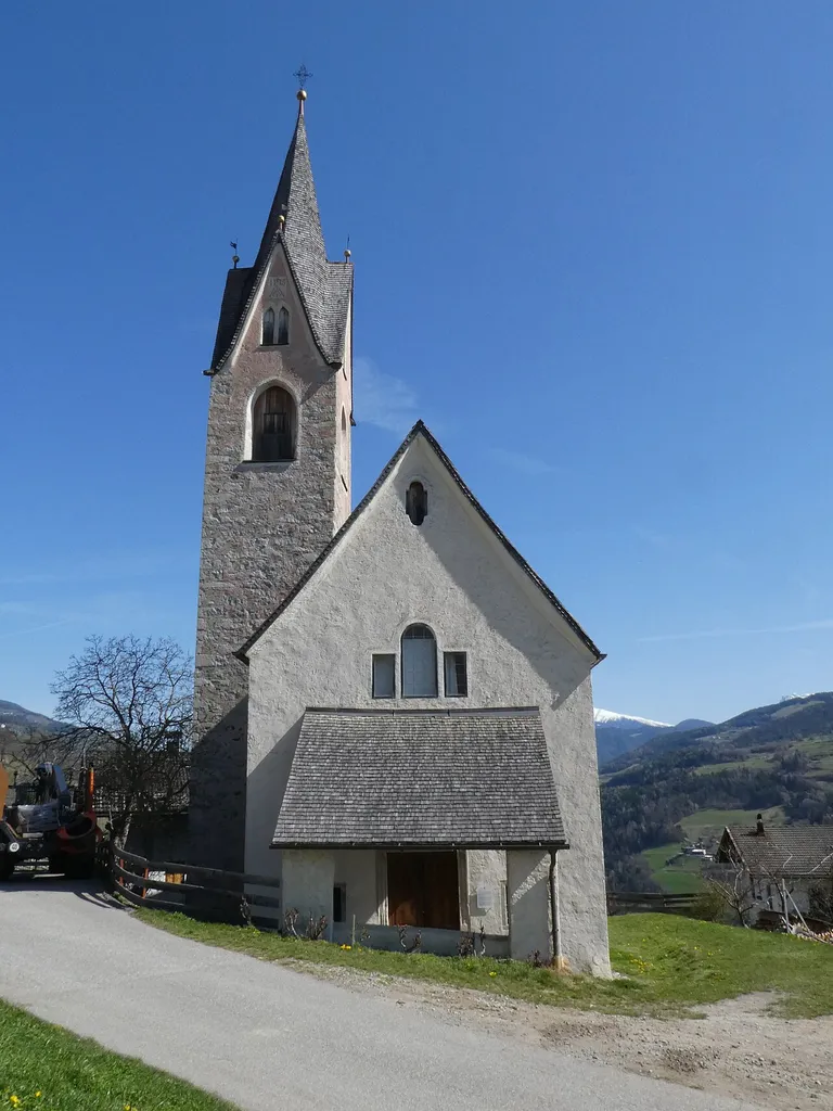 Sauders (Villanders, South Tyrol, Italy), Saint Maurice church