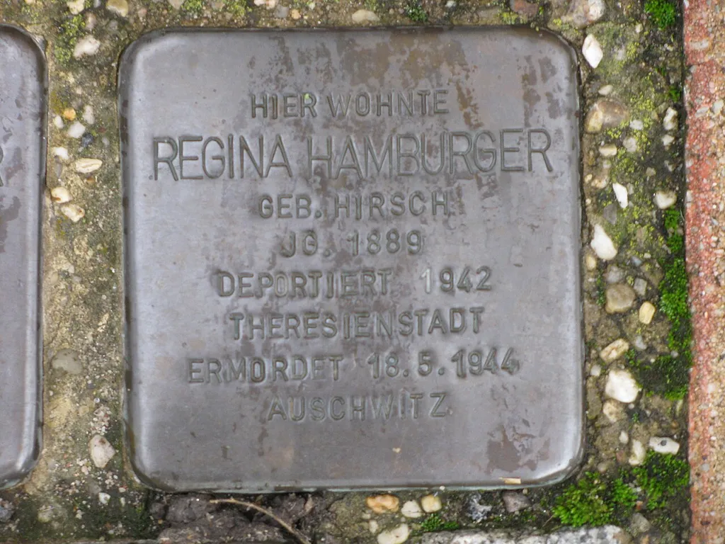 Stolperstein dedicated to Regina Hamburger