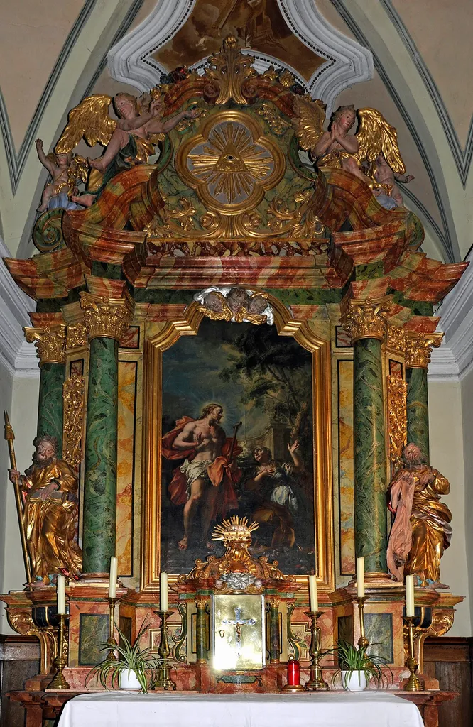Altar in the church Saint Magdalena in Tagusens en:Kastelruth