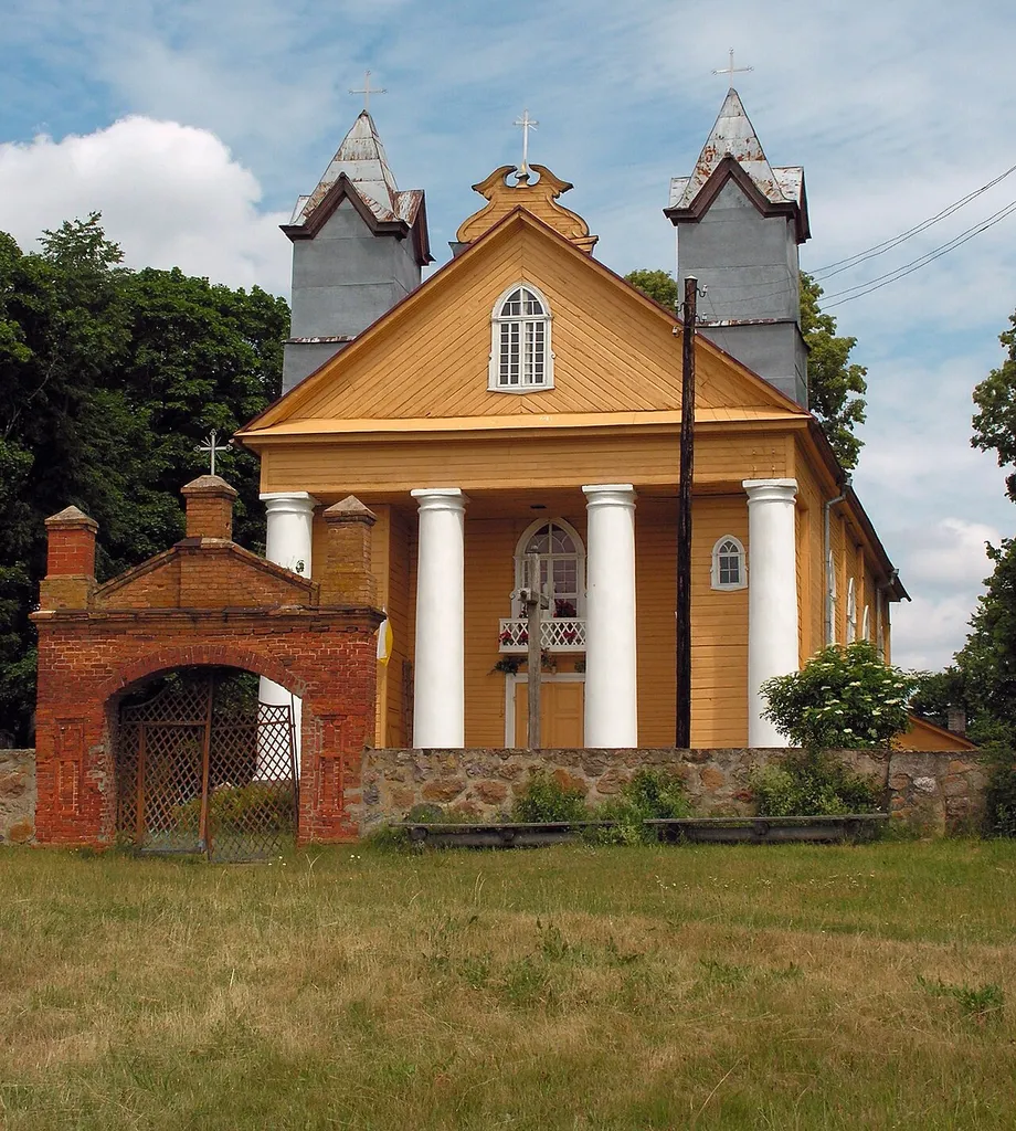 Касьцёл Сьвятой Тройцы ў Данюшаве (Смаргонскі раён).