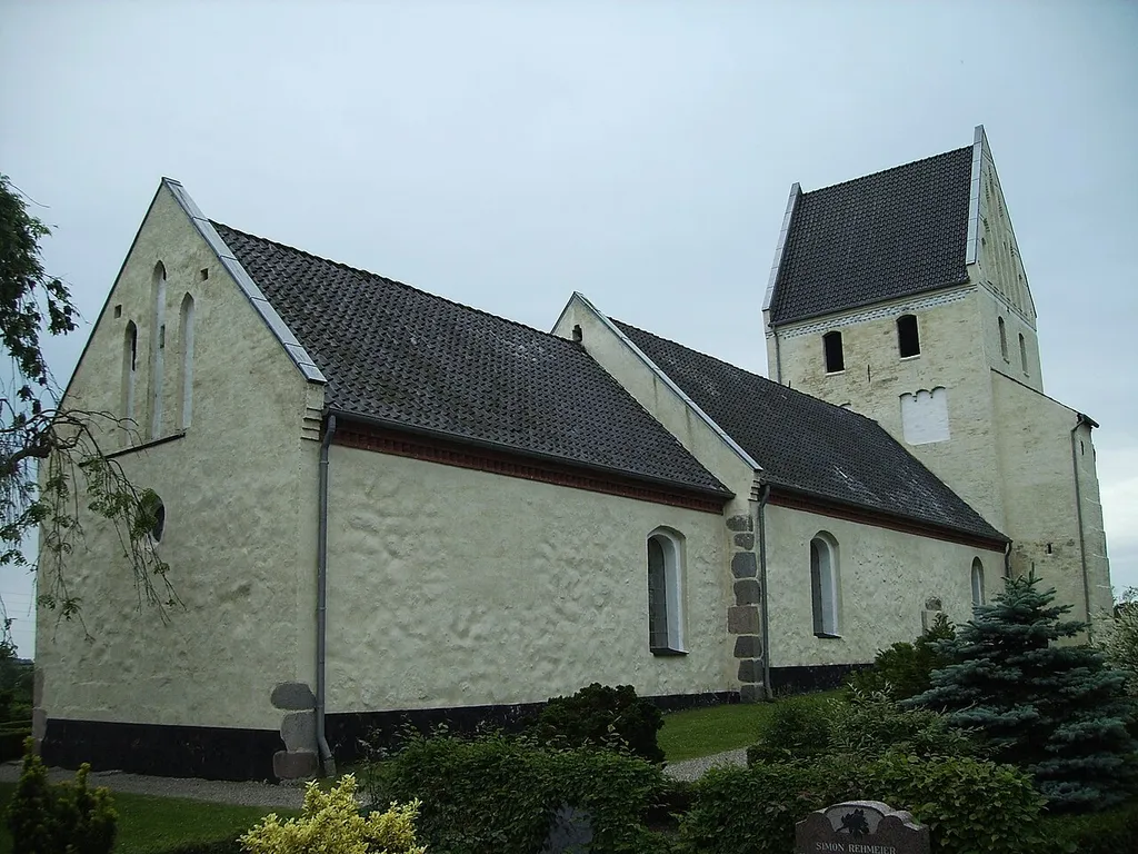 Sønderby Kirke, Sønderby Sogn, Båg Herred, Odense Amt, Danmark - Sønderby Kirke fra nordøst