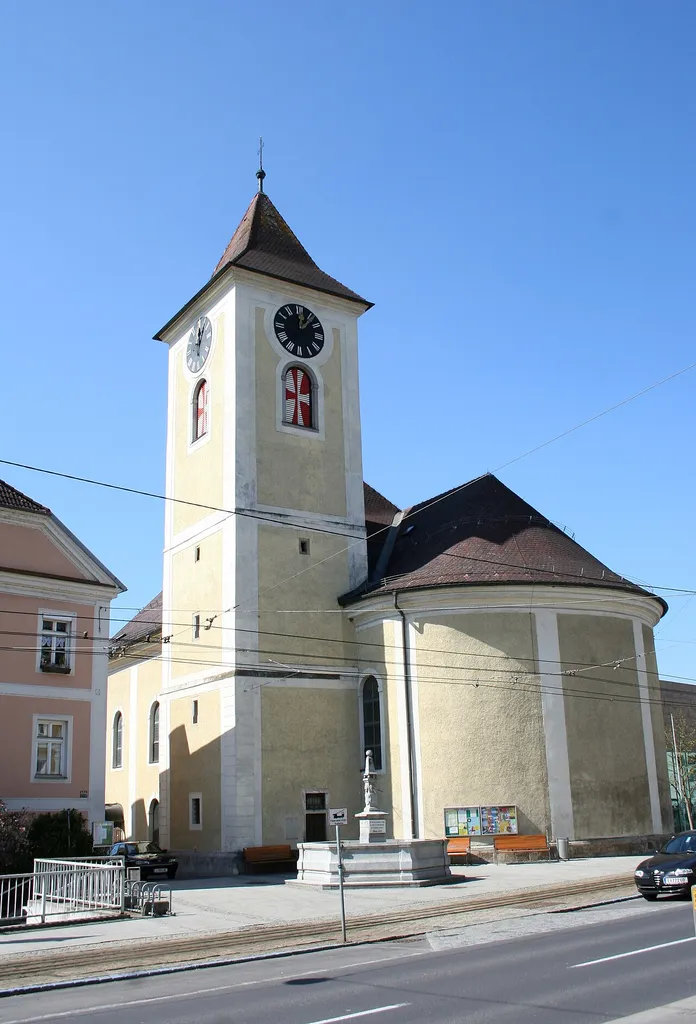 Kath. Pfarrkirche hl. Johannes der Täufer in Linz-Ebelsberg
