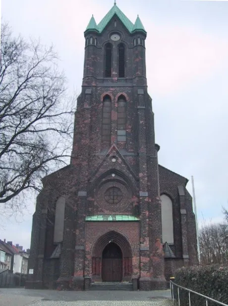 Kirche Herz Jesu, Bochum-Hamme Bochum, North Rhine-Westphalia Photo by Theol, March 2006, GFDL