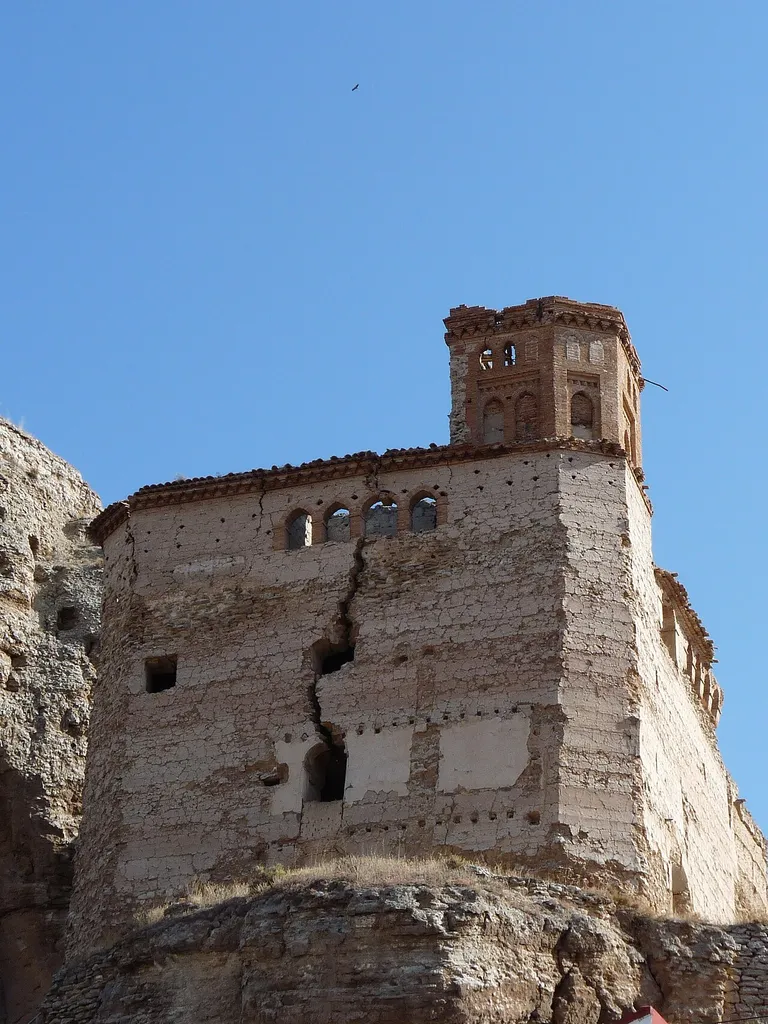 Maluenda - Iglesia de San Miguel (s. XV) en ruinas