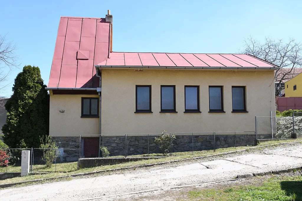 Moravský.