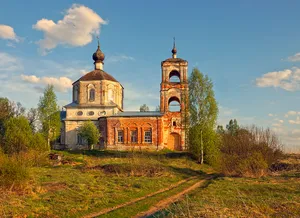 Holy Trinity Church (Annenskoye)
