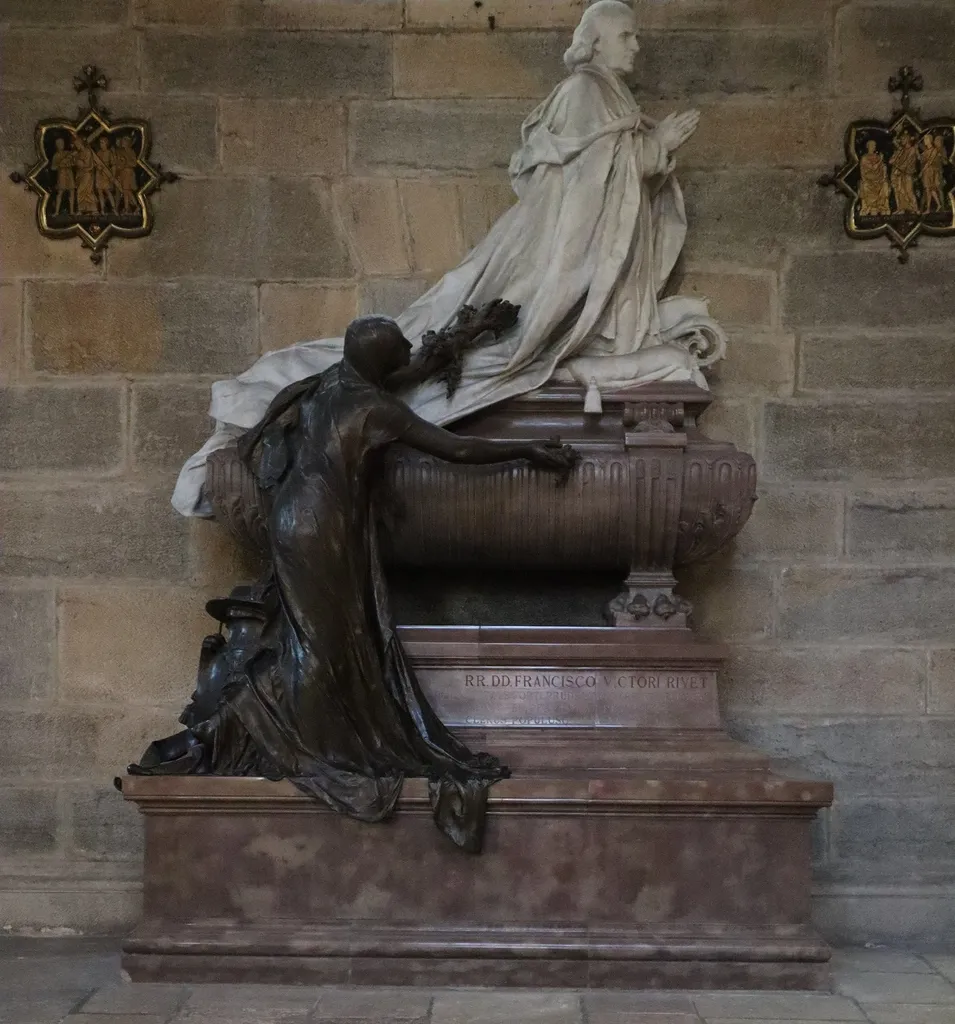 Monument funéraire de Mgr François Victor Rivet en la cathédrale Saint-Bénigne de Dijon (21).