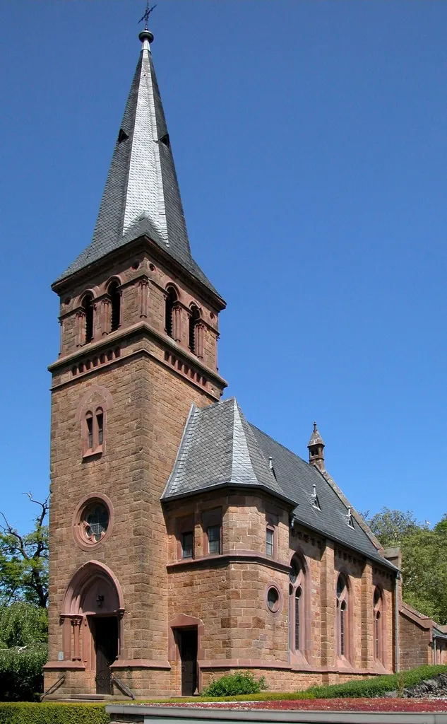 Evangelische Kirche in Saarburg, Rheinland-Pfalz; erbaut 1892-1893; unter Denkmalschutz