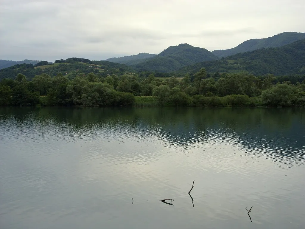 View on Lake Zvornik of River Drina, being the border between Serbia and Bosnia-Herzegovina.