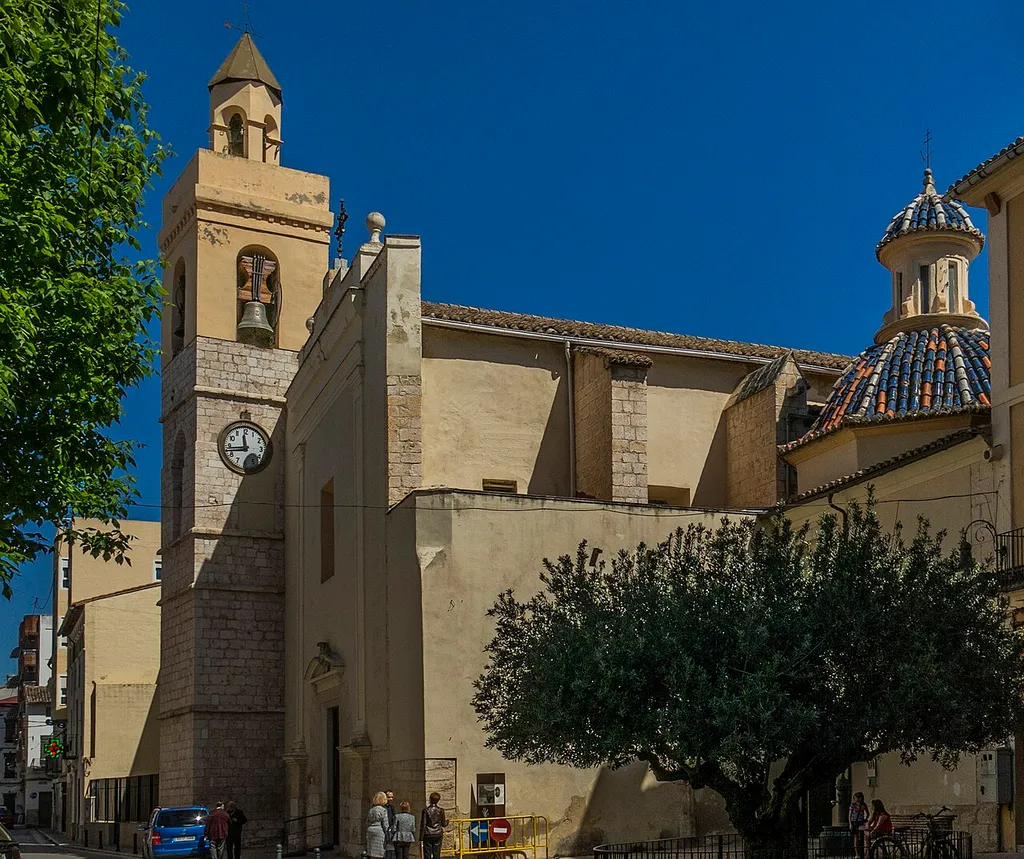 Va resultar destruïda durant un terratrèmol durant el segle XIX. Castelló de la Ribera és un municipi de la Ribera Alta, del País Valencià.