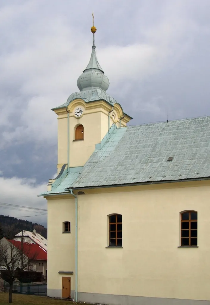 Lipová-lázně - římskokatolický farní kostel sv. Václava