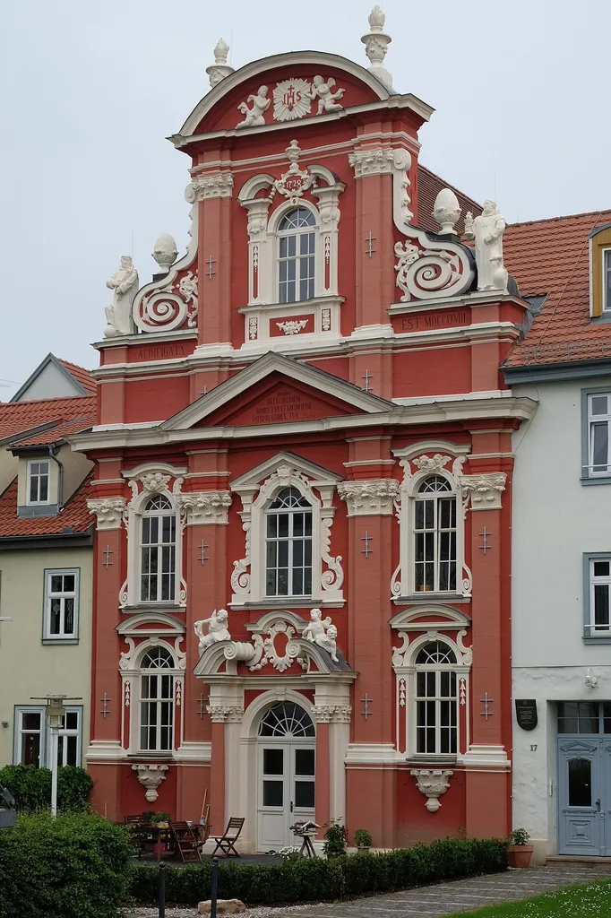 Westportal der Klosterkirche des ehemaligen Kartäuser Klosters