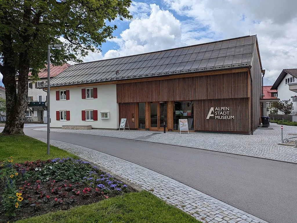 AlpenStadtMuseum Sonthofen, Sonnenstraße 1 (Eingang Kirchstraße), 87527 Sonthofen