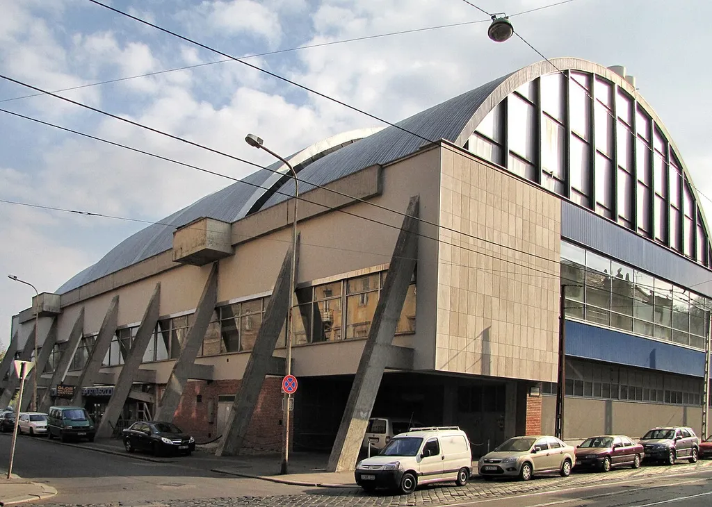 Komjádi Béla Swimming Pool, Budapest, II. Árpád fejedelem útja 8.