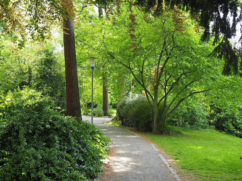 Im Landschaftsschutzgebiet „Klostergarten Neuwerk mit Baumbestand“ (LSG GS 00016) im Landkreis Goslar