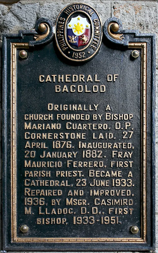 Historical marker created by the Philippines Historical Committee in 1952 to commemorate the Bacolod Cathedral