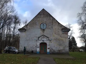 Lauken Kirche