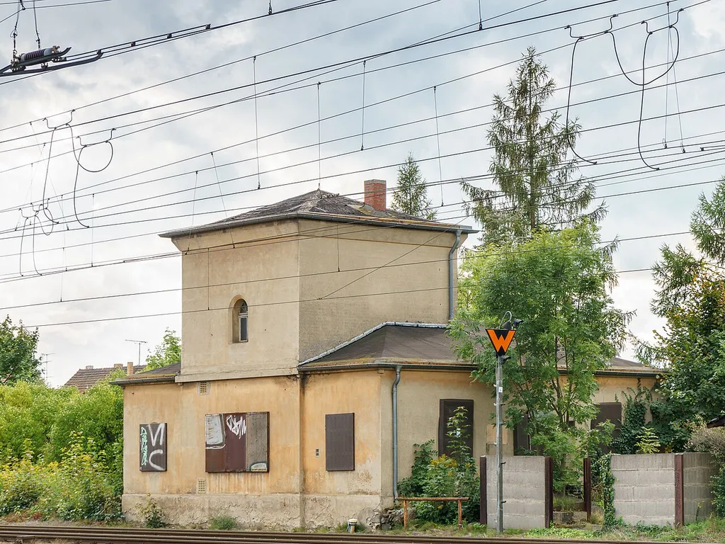 Wasserstation, hinter dem Grundstück Bahnhofstraße 14 in Falkenberg/Elster