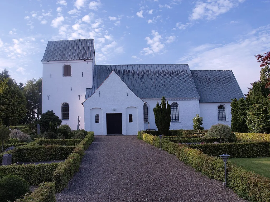 Eltang kirke fra syd
