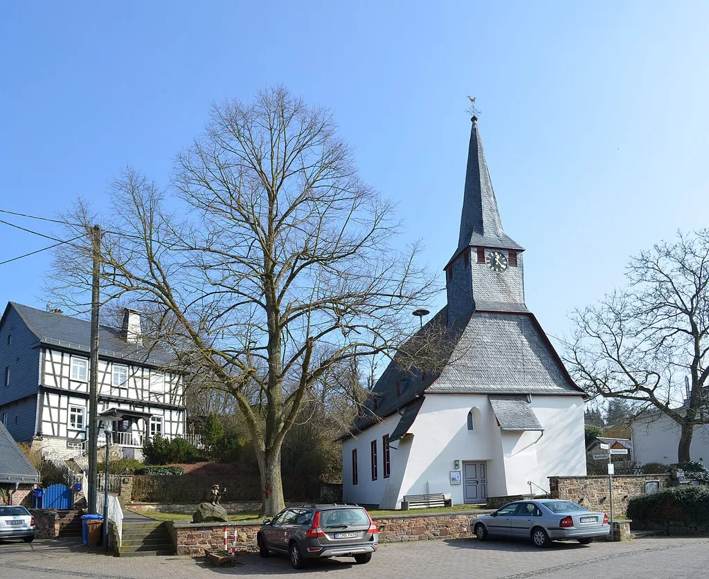 Ketternschwalbach, Kirche