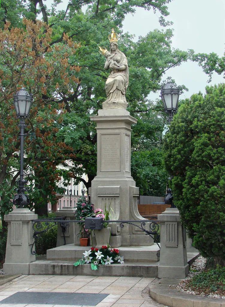 Passauer Madonna Monument