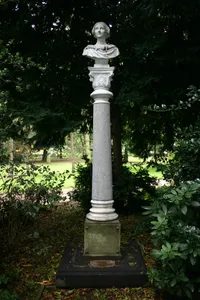 Denkmal Prinzessin Stephanie von Hohenzollern, Hofgarten Düsseldorf