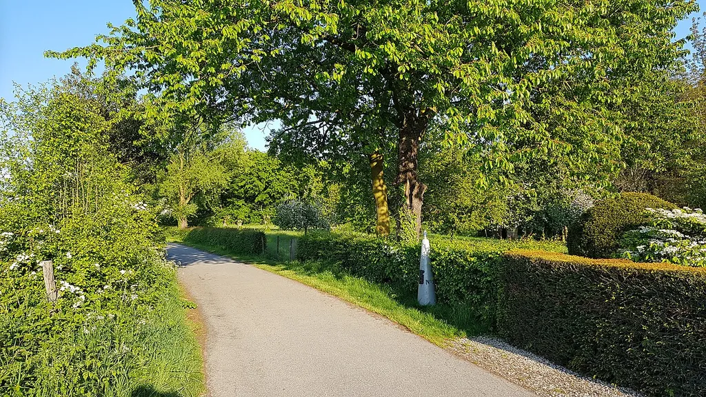 Belgium-Netherlands boundary stone no. 22