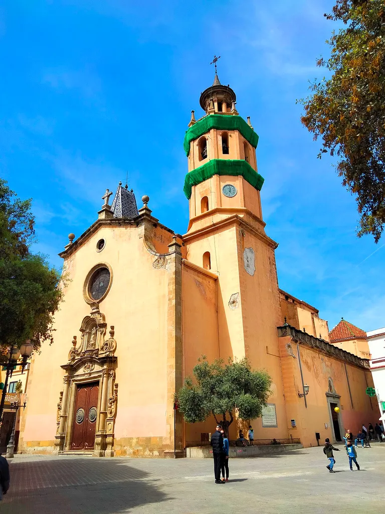 Església de Santa Maria (Arenys de Mar), pl. de l'Església - c. de l'Església