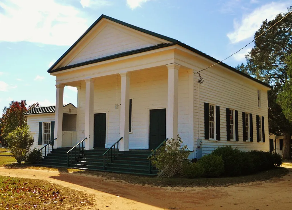This is a photograph of the Spring Hill Methodist Church in Spring Hill, Alabama