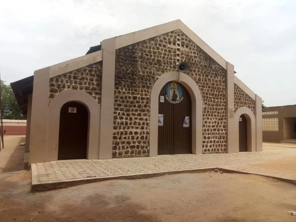 La Cathédrale Notre dame du mont carmel de Kandi
